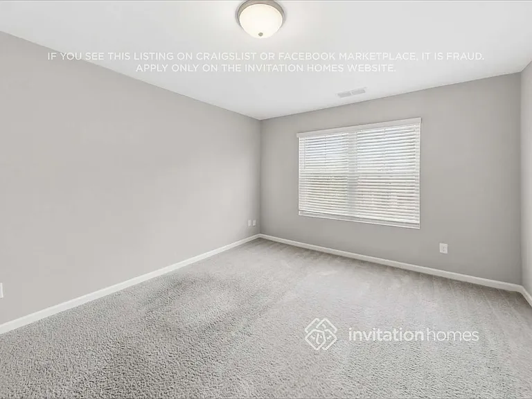 555 S Fortune Way — Photo 15