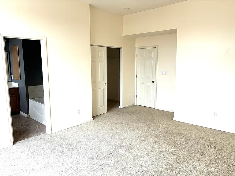 420 W Main St — Photo 25