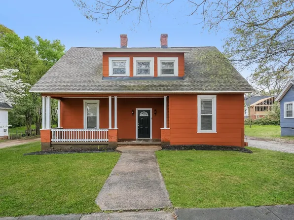 18 Woodside Ave, Greenville, SC 29611