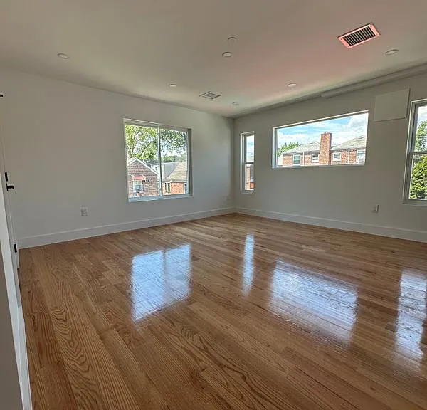 2215 Seymour Ave #1 — Photo 12
