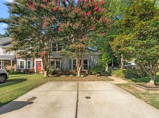110 Tannin Bark Trl, Yorktown, VA 23692