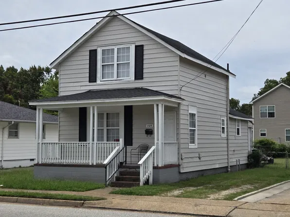 725 Powhatan Pkwy, Hampton, VA 23661