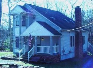 137 Locust Dr, Milford, PA