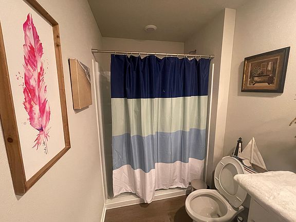 5th image of 4110 Glenview Dr