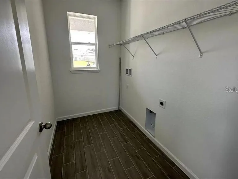 4350 Davos Dr — Photo 7