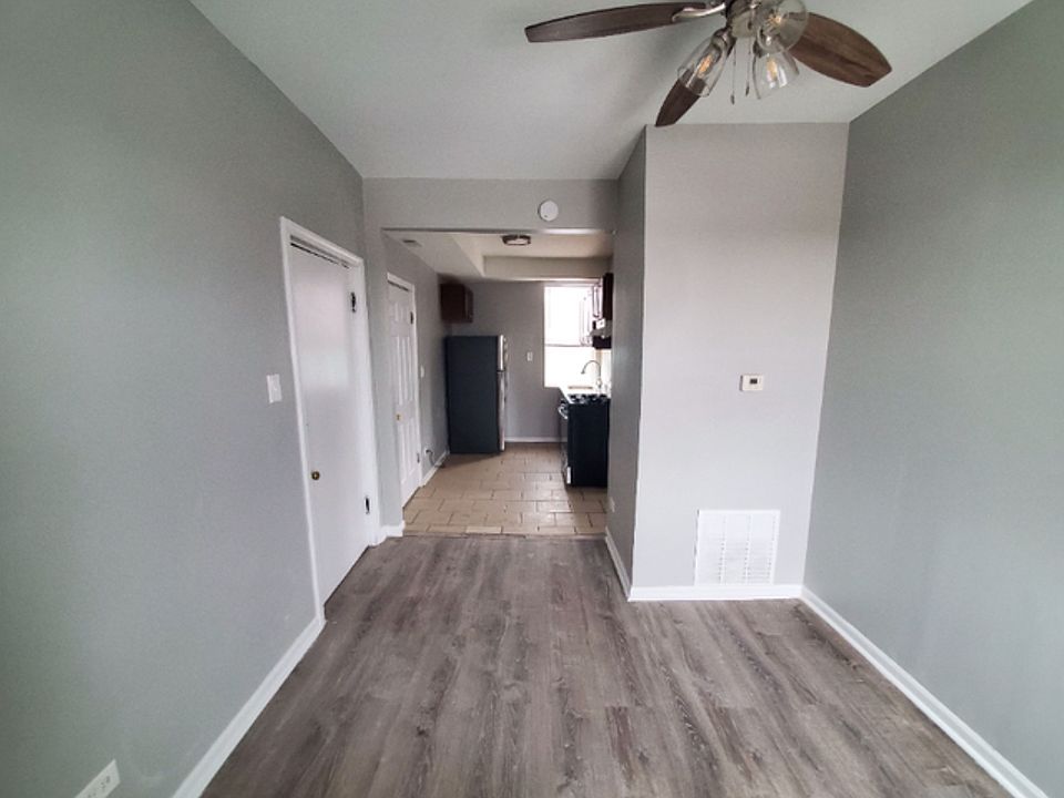 2nd image of 4034 W Palmer St