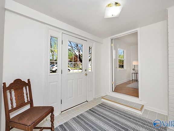 3rd image of 2020 Sewanee Rd SW
