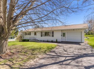 105 E Pine St, Dodgeville, WI 53533