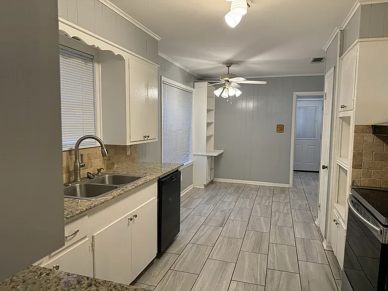 7213 University Dr — Photo 10