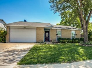 3102 Holly Ln, Rowlett, TX 75089