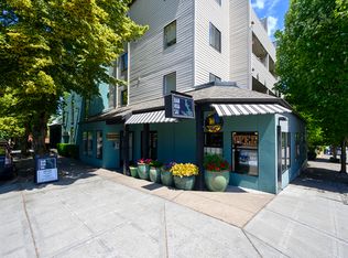 9400 Roosevelt Way NE, Seattle, WA 98115