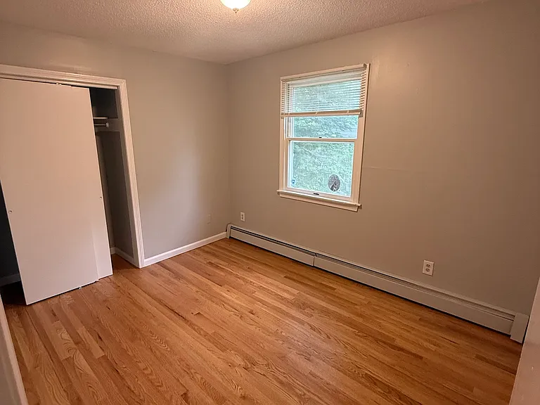 106 Howard Ave #R — Photo 9