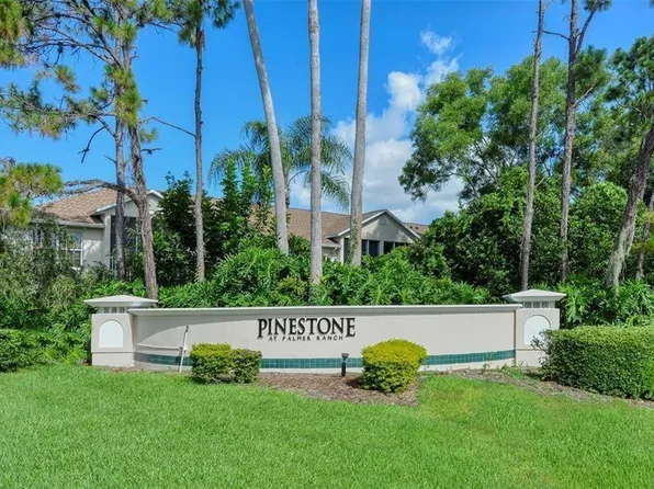 8389 Wingate Dr, Sarasota, FL
