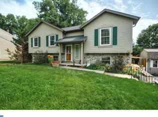 2370 Downing St, Reading, PA 19605