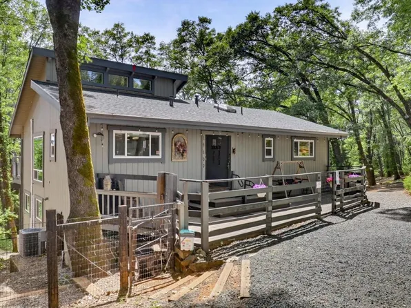 14400 Cherokee Ln, Grass Valley, CA 95945