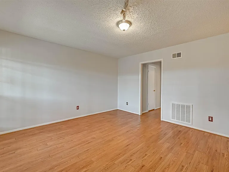 7714 Renwick Dr #K113 — Photo 4