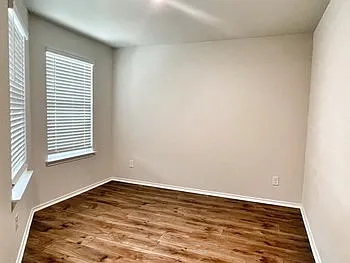 4 bed, 2.5 bath, 2312 sqft, $2,445 — Photo 4