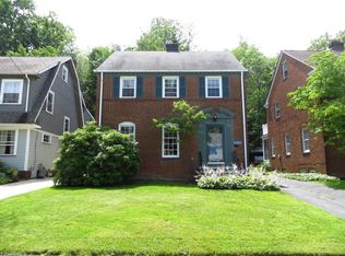3682 Woodridge Rd, Cleveland Heights, OH 44121