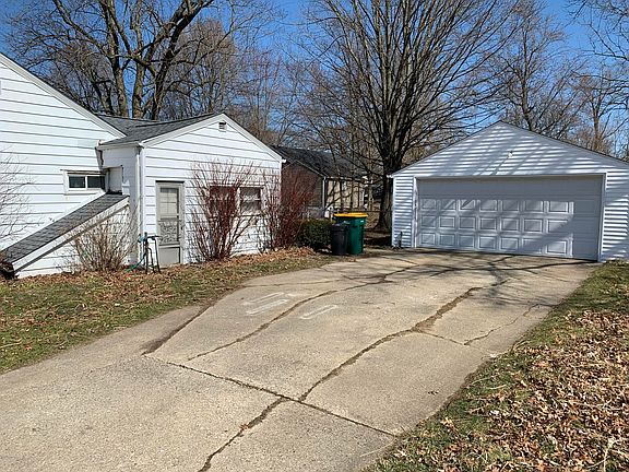 5th image of 43 28th St S