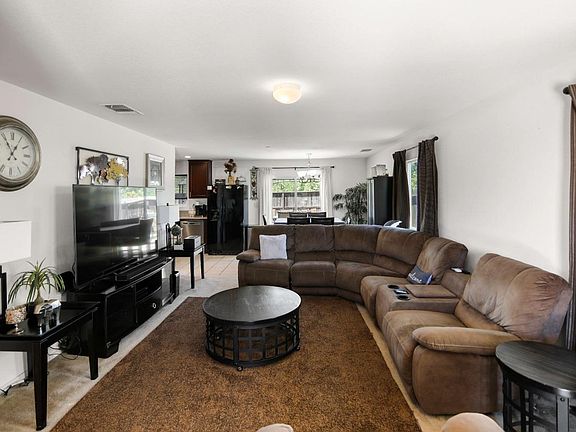 5th image of 1047 Elmer Dr