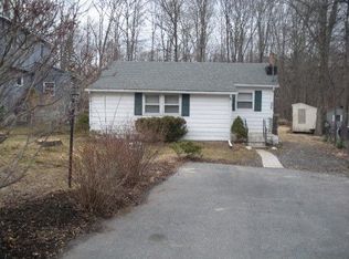 355 Lake Shore Dr, Shawangunk, NY 12566