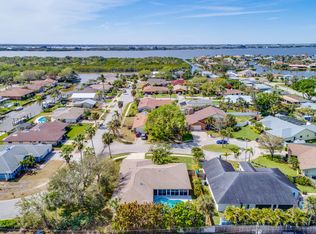 17 Barbara Ct, Satellite Beach, FL 32937