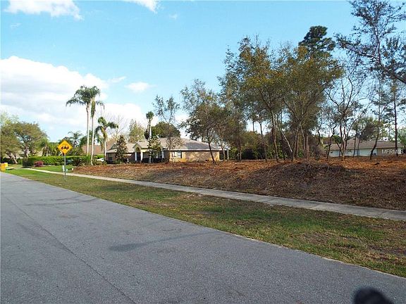5th image of 554 S Pine Meadow Dr