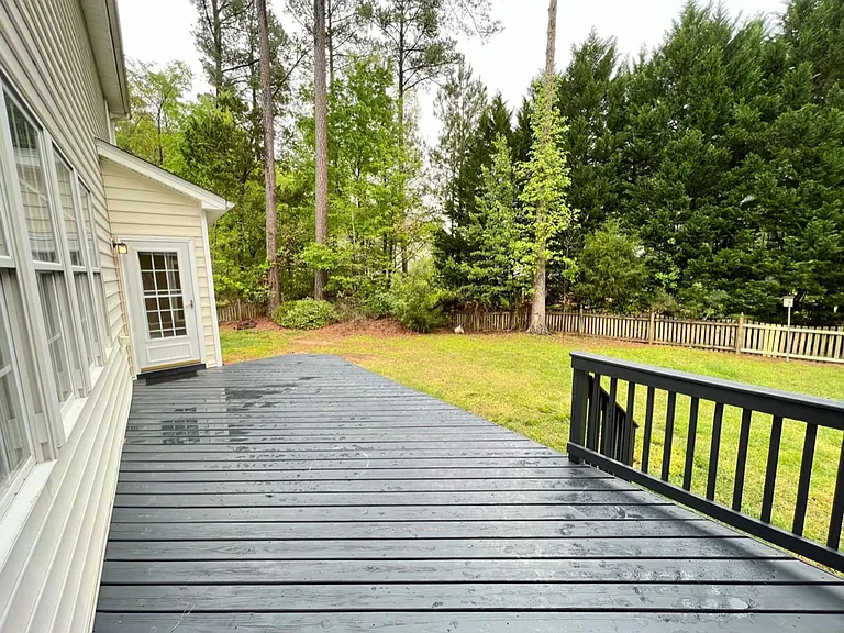 1006 Goldenview Ct — Photo 7