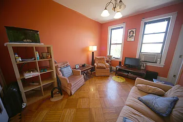 Rented by Metropolitan Realty