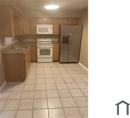2nd image of 633 Duncan Cir W #1