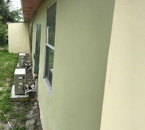 2nd image of 2355 Willard St