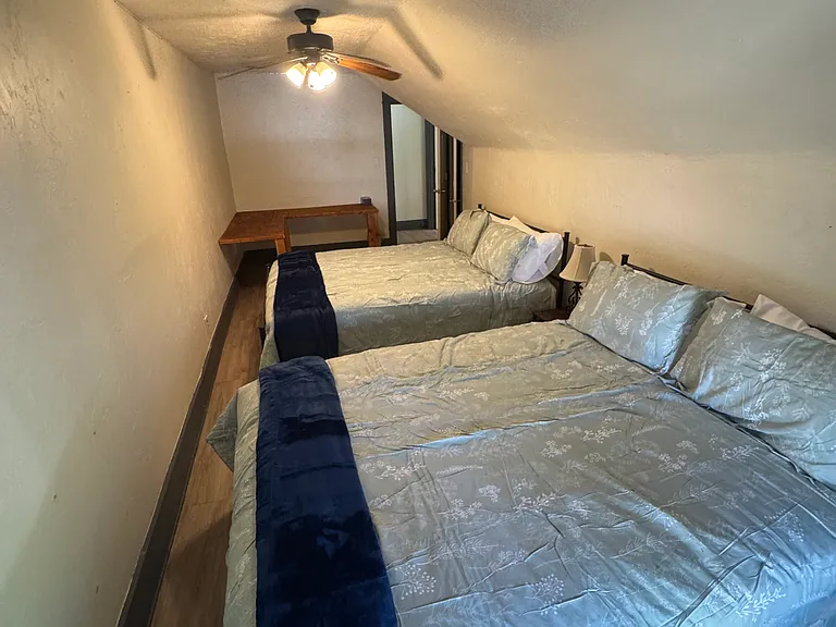 916 E 6th St #916 — Photo 22