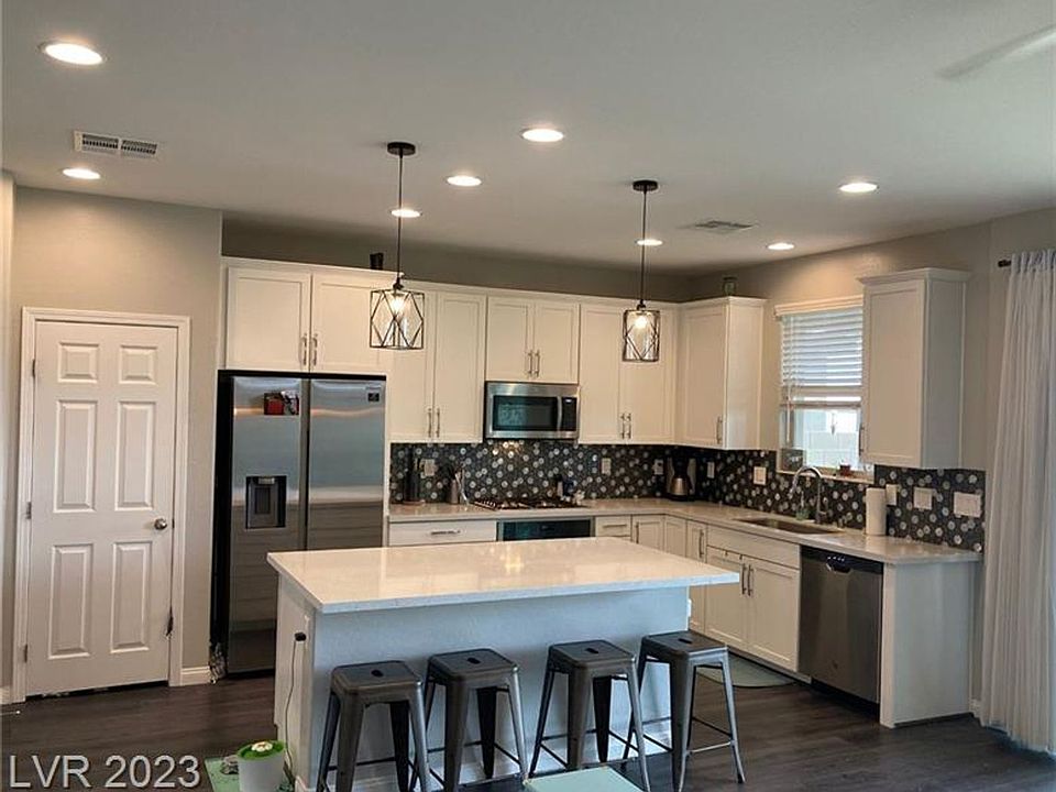 1st image of 804 Ariel Heights Ave