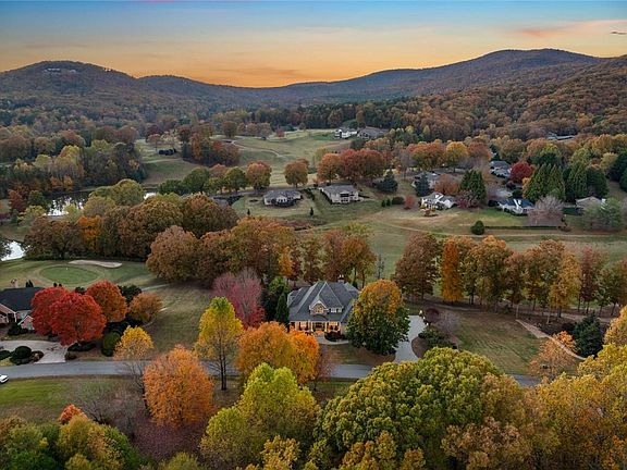 3rd image of 469 Rome Beauty Ln