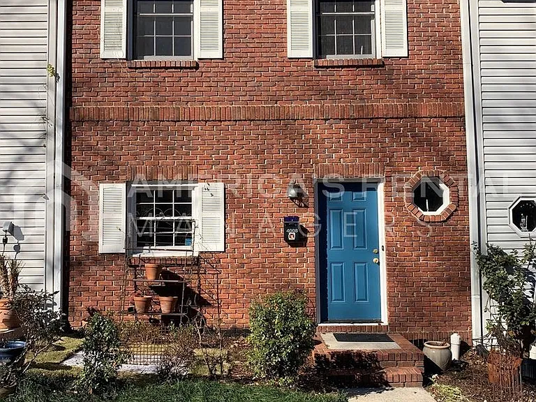 4004/4006/4008/4010 Glenwood Ave — Photo 1