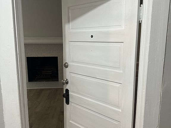 4th image of 935 Blandford Ave #D