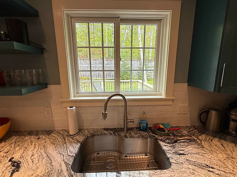 808 S End Rd — Photo 9