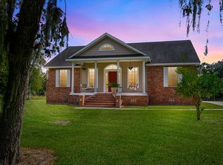 6647 Eagle Rd, Anahuac, TX 77514