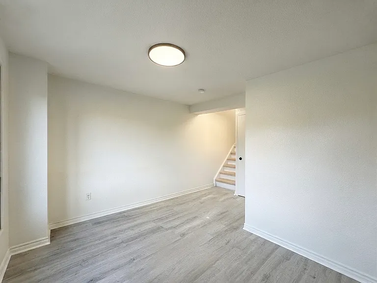 2830 Midland Ave #40 — Photo 17