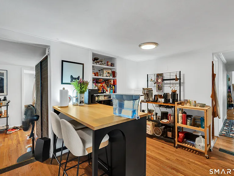 31 Clark St — Photo 16