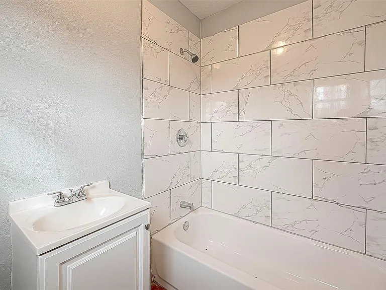 4006 Sunflower St — Photo 12