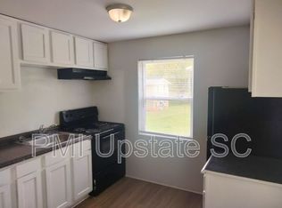 201 Chandler Dr APT 17D, Gaffney, SC 29340