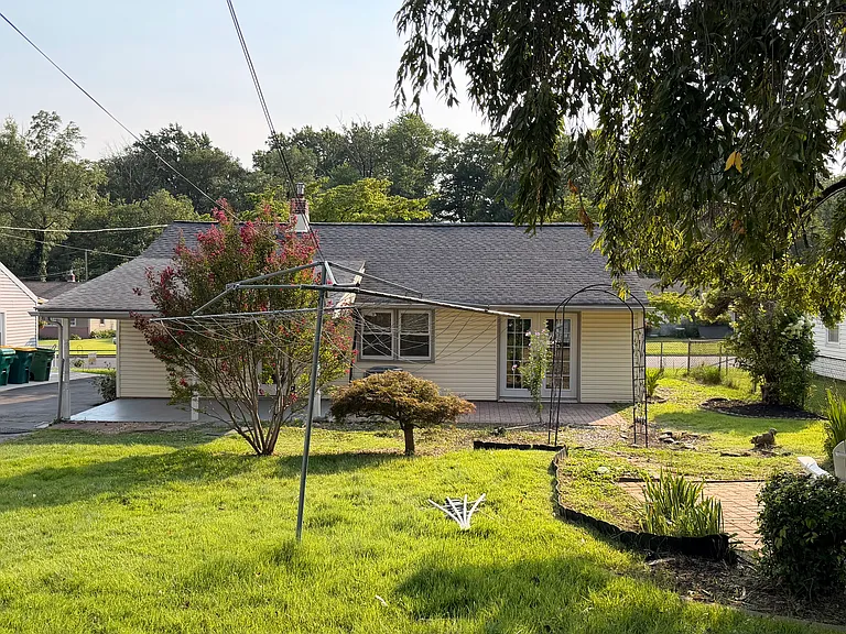 3639 Windsor Dr — Photo 22