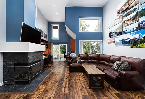 26934 Carnelian Photo 1