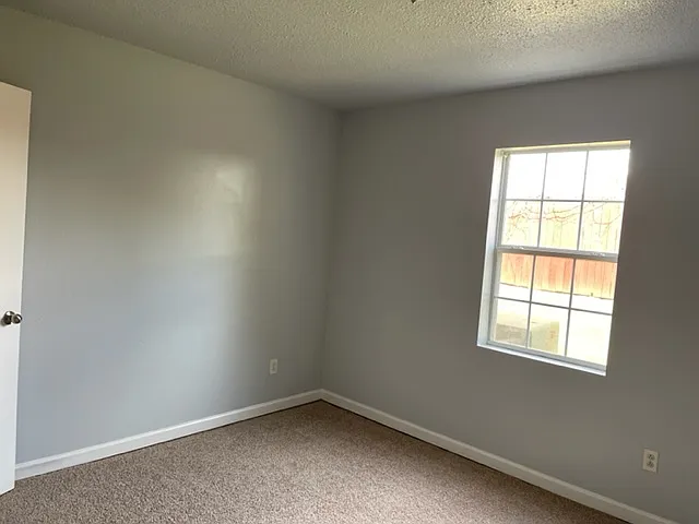 Spencer Trace Apartments — Photo 3