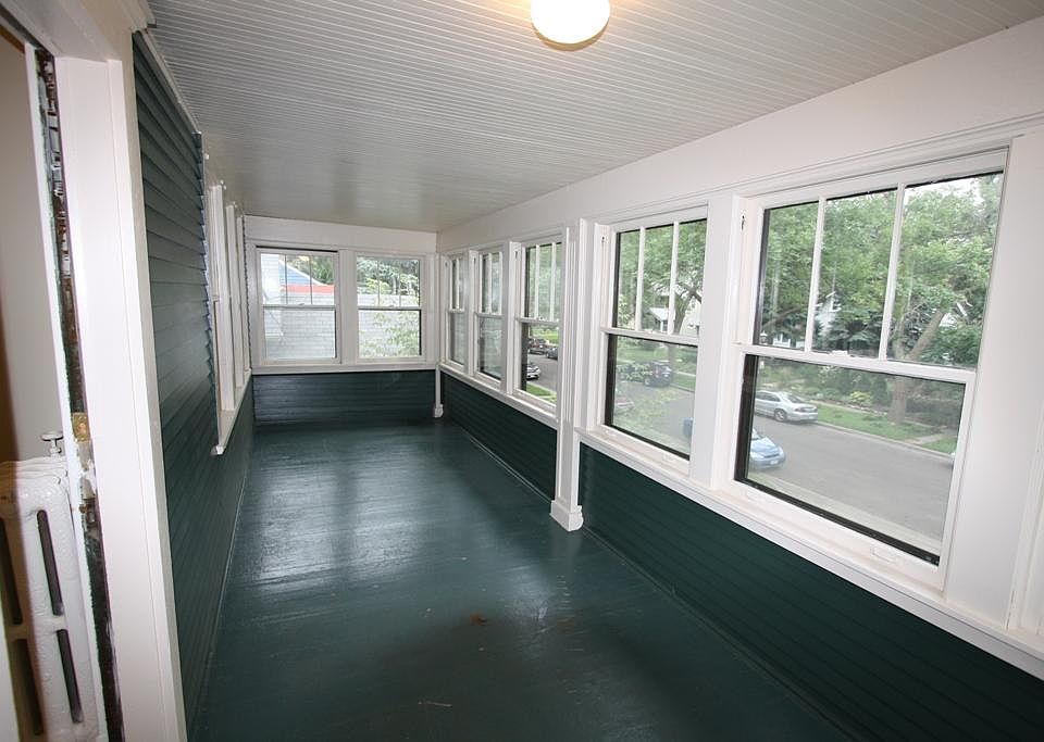 3 Season porch, residents love it all year