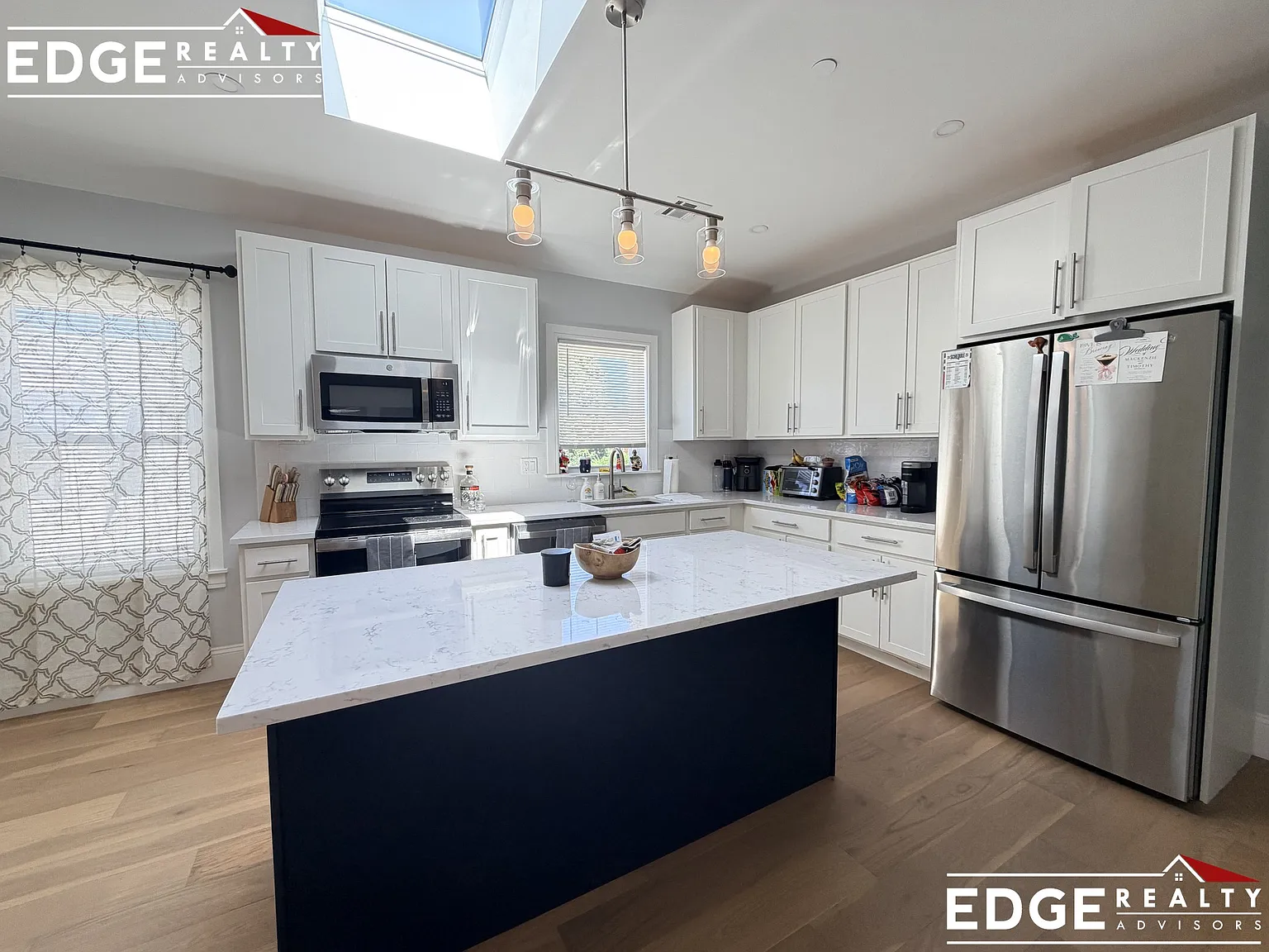 3 bed, 1200 sqft, $4,500 — Photo 2