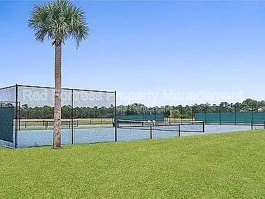 4 bed, 3.0 bath, 2600 sqft, $2,500 — Photo 4