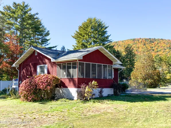 28 Golfview Road, Hadley, NY 12835