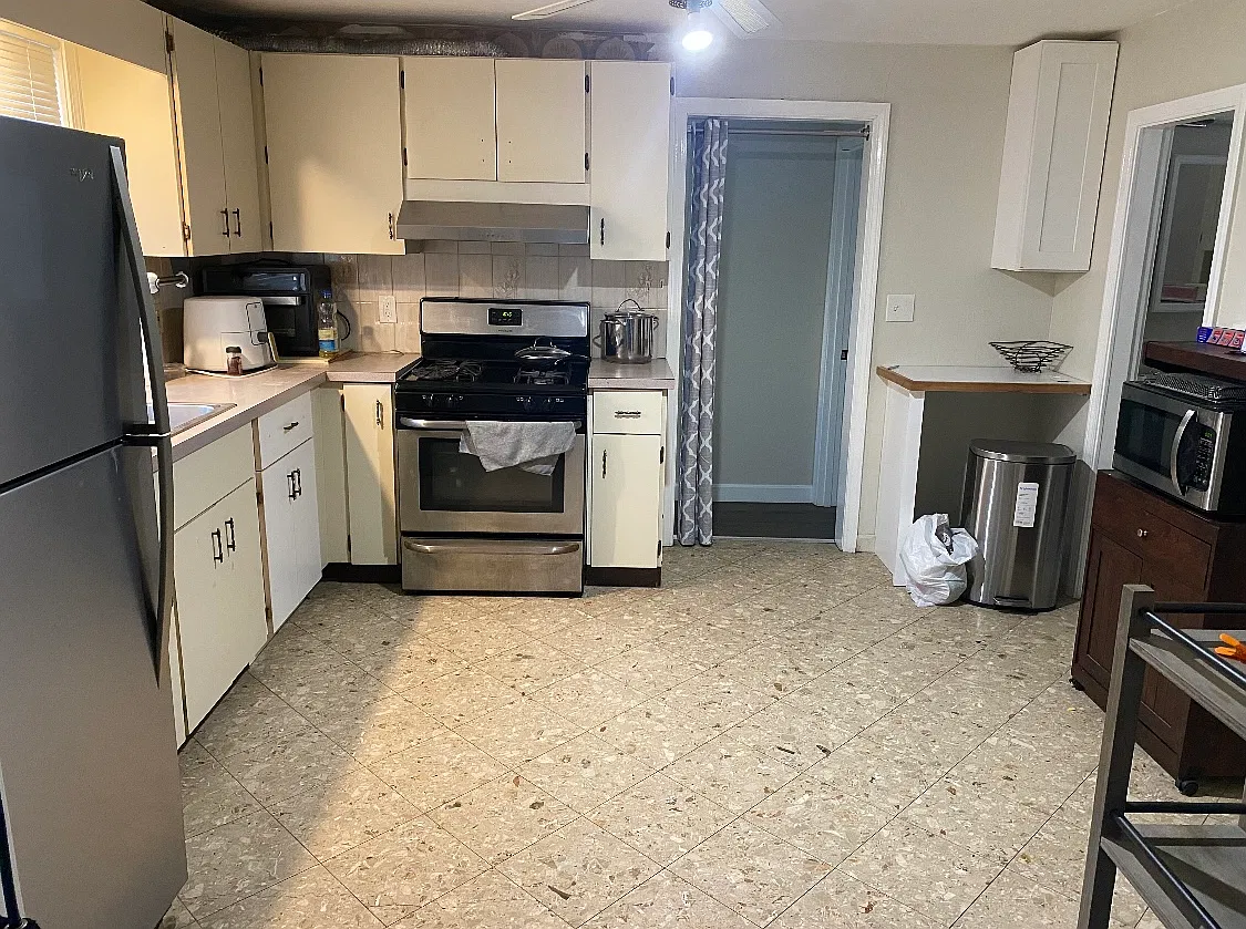 2 bed, $2,600 — Photo 1